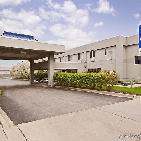 Americas Best Value Inn Waukegan Exteriör bild