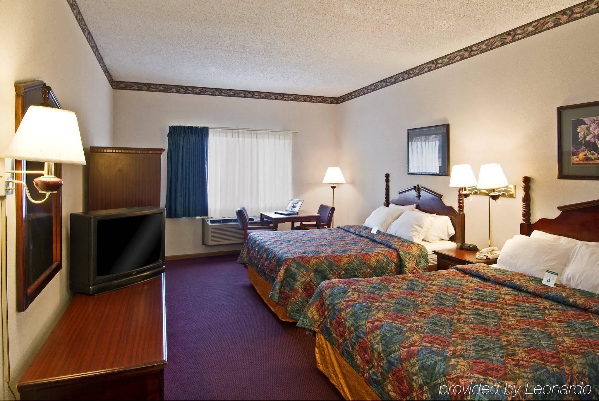 Americas Best Value Inn Waukegan Exteriör bild