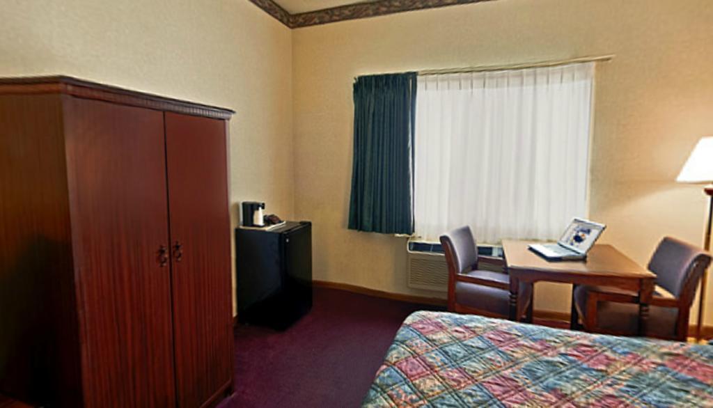 Americas Best Value Inn Waukegan Exteriör bild