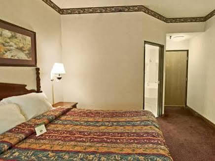 Americas Best Value Inn Waukegan Exteriör bild